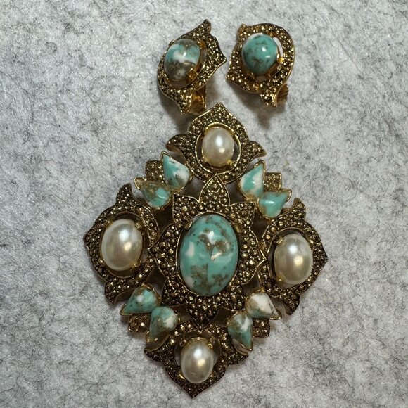 Vintage 1960s Sarah Coventry Remembrance Brooch/Enhancer Pendant & Earrings Set - Picture 5 of 7